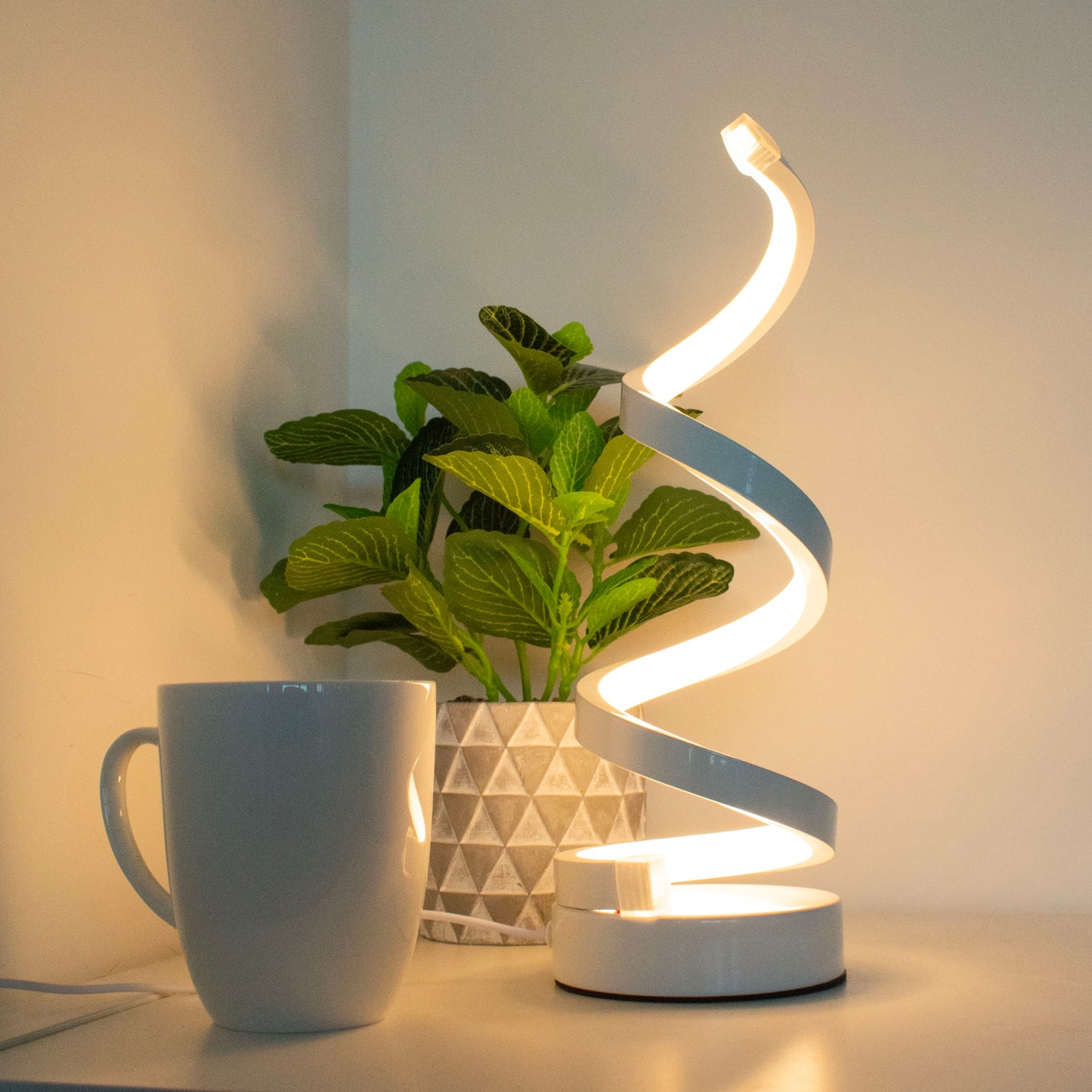 Tafellamp - Led Lamp - Wit - Elegantie Verlicht - Spiraalvormig - Spiraal Design - Dimbare Led