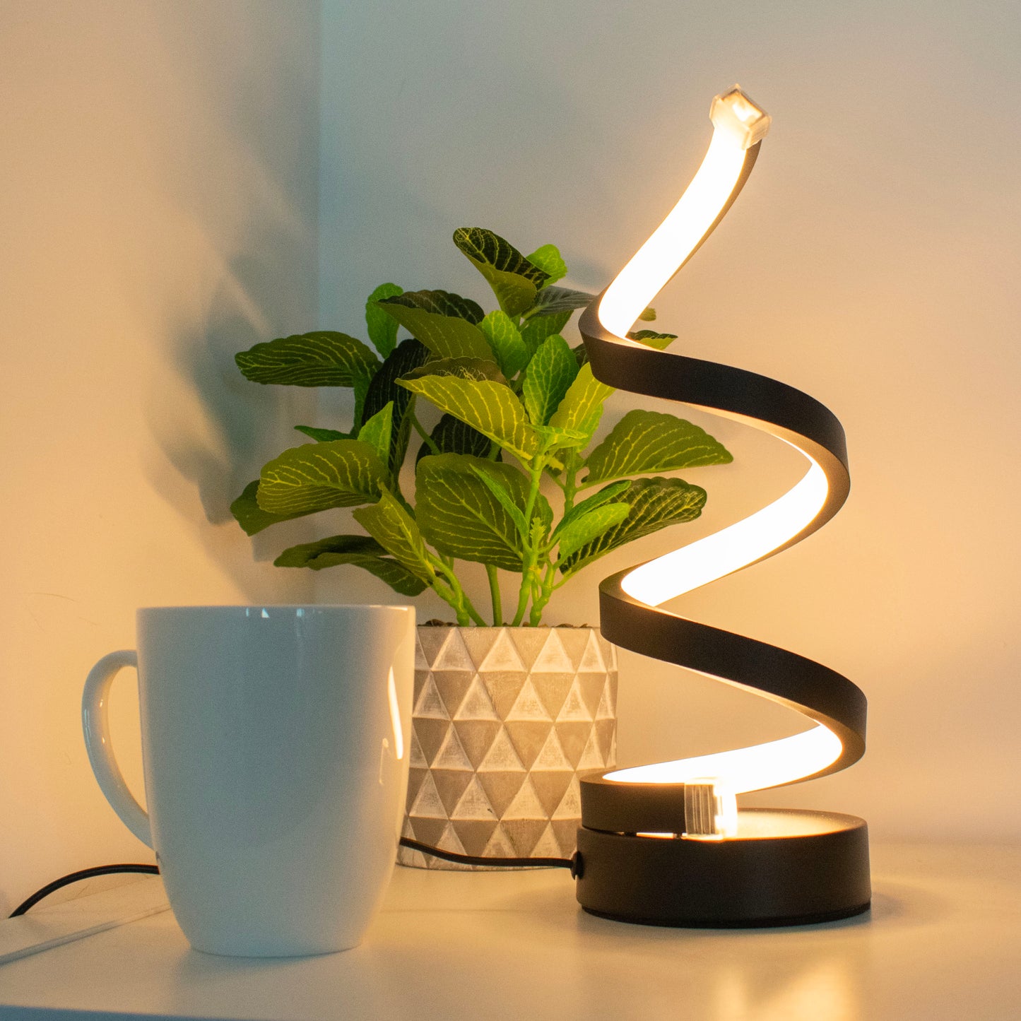 Tafellamp - Led Lamp - Zwart - Elegantie Verlicht - Spiraalvormig - Spiraal Design - Dimbare Led